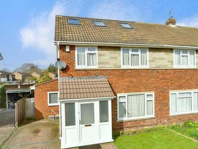 House for sale in Oad Street, Kent