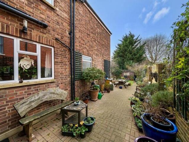 Farm for sale in West Hampstead, Greater London