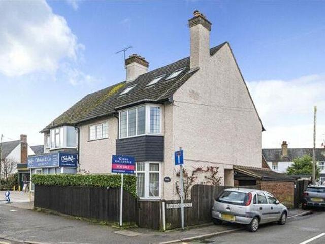 House for sale in Gerrards Cross, Tatling End