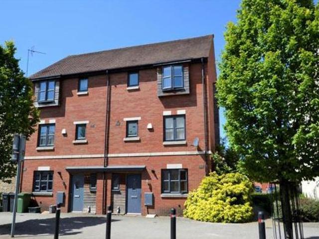 House for sale in Gloucester, Gloucestershire