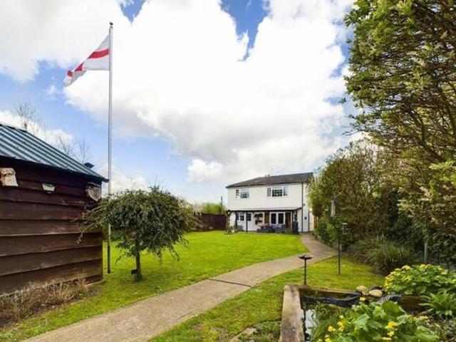 House for sale in Gloucester, Gloucestershire