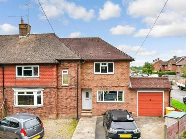 House for sale in Hillview, Surrey