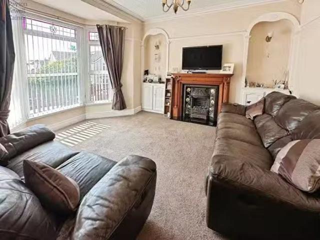 House for sale in Taibach