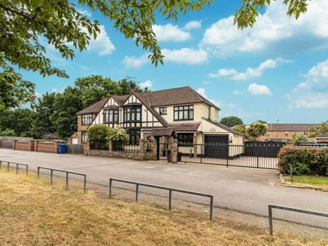 House for sale in Little Thurrock, Grays
