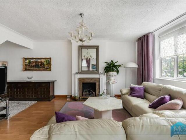 Farm for sale in Cat Hill