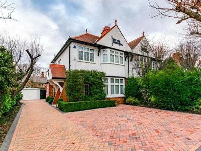 House for sale in Grimsby, North East Lincolnshire