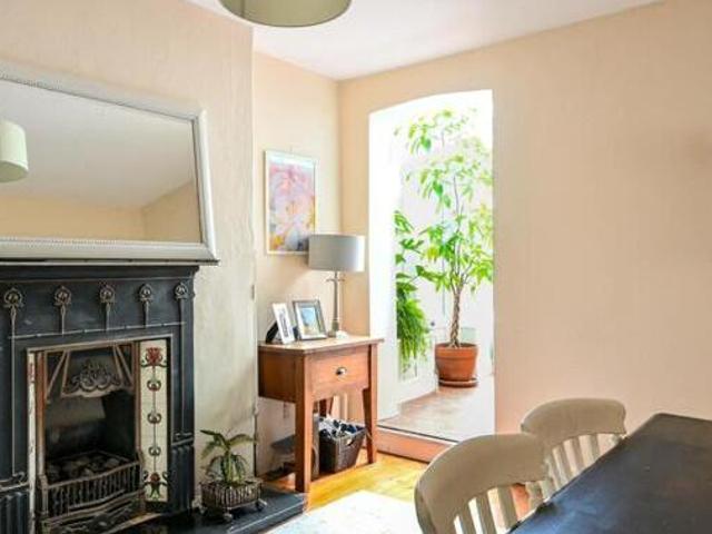 House for sale in Guildford Park, Guildford