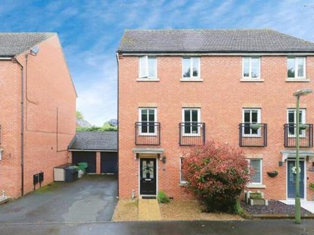 House for sale in Stourbridge, West Midlands