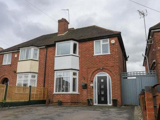 House for sale in Halesowen, West Midlands