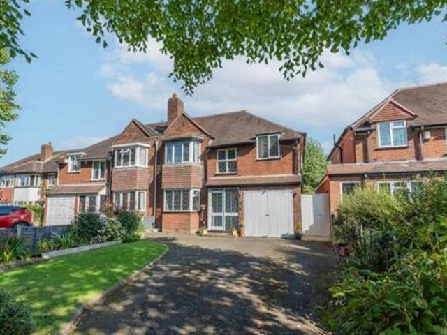 House for sale in Halesowen, West Midlands