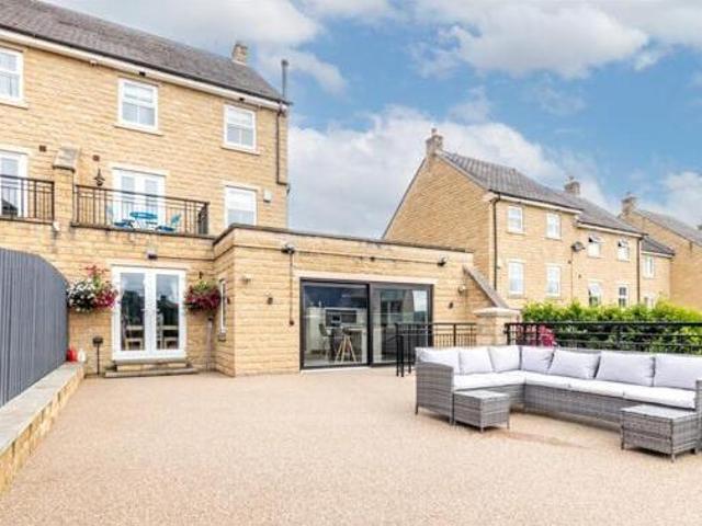 House for sale in Halifax, West Yorkshire