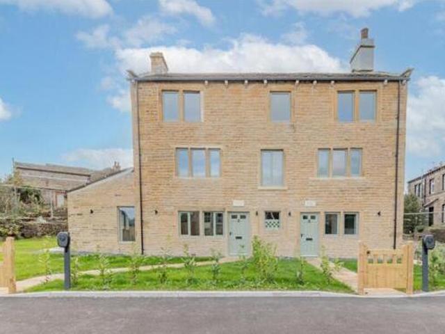 House for sale in Claremount, Halifax