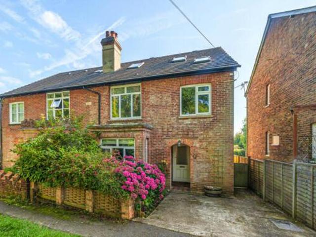 House for sale in Grayswood, Fole