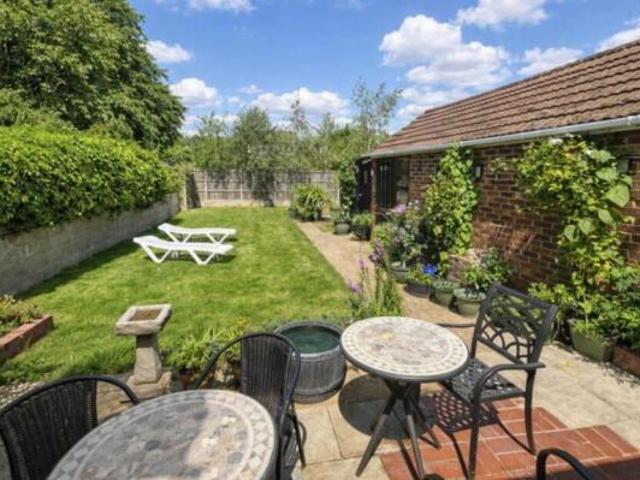 Farm for sale in Pilgrims' Hatch, Navestock Side