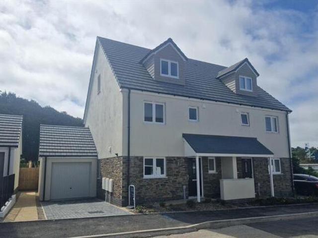 House for sale in Hayle, Cornwall