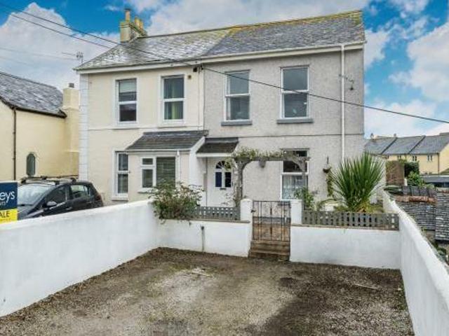 House for sale in Hayle, Cornwall