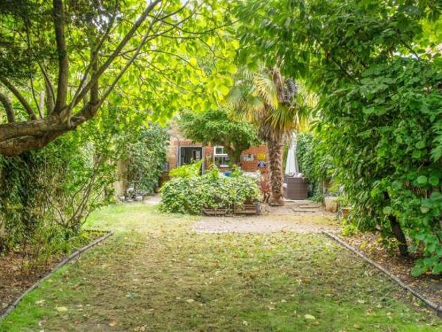 Farm for sale in Midway, Kent