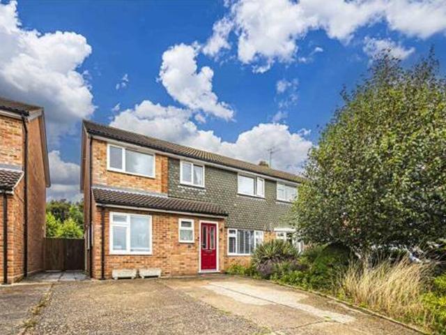 House for sale in Pouchen End, Hertfordshire