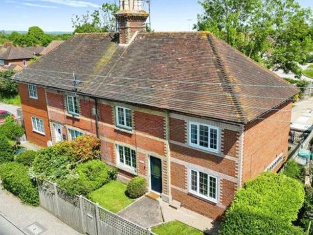 House for sale in Horsham, West Sussex