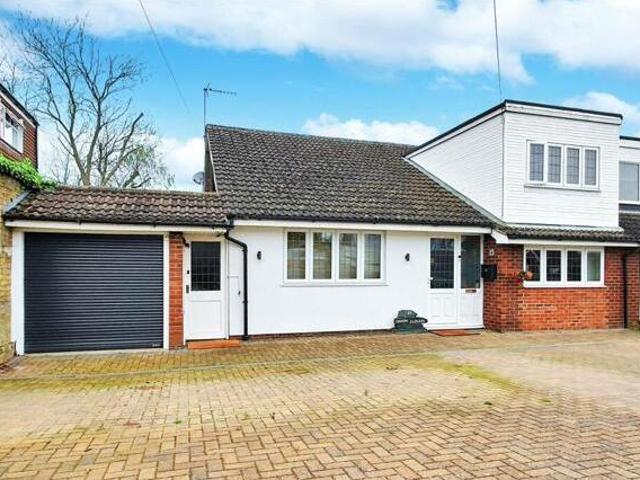 House for sale in Henlow, Bedfordshire
