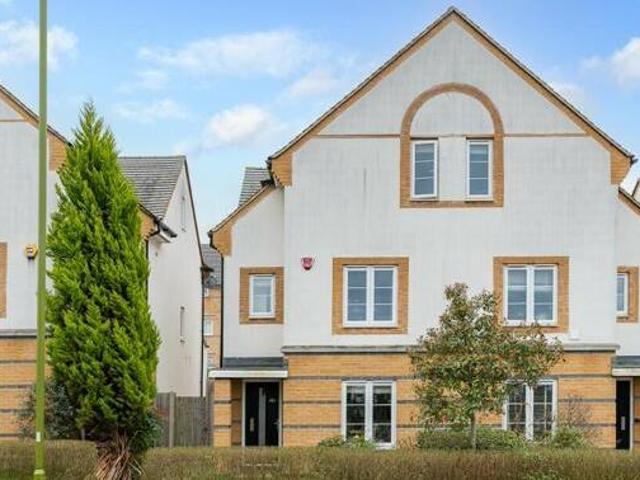 House for sale in Hertford, Colliers End