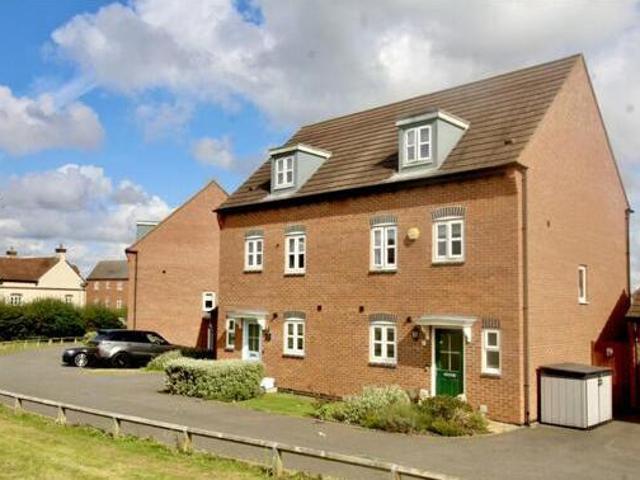 House for sale in Hinckley, Hinckley and Bosworth