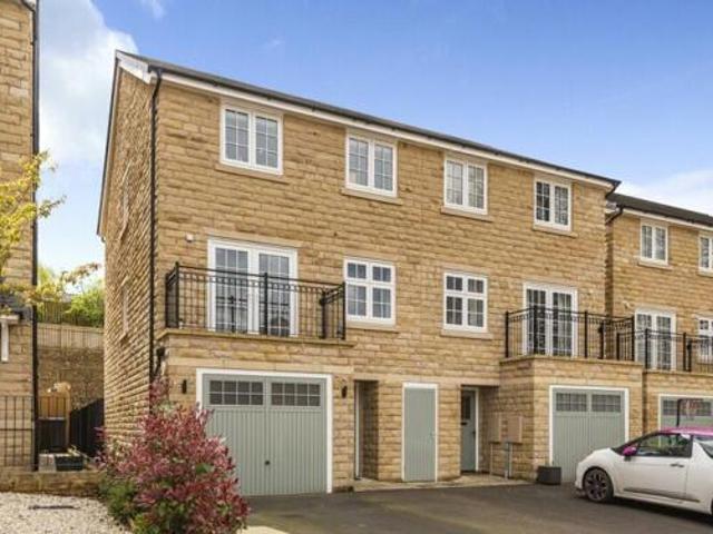 House for sale in Holmfirth, West Yorkshire