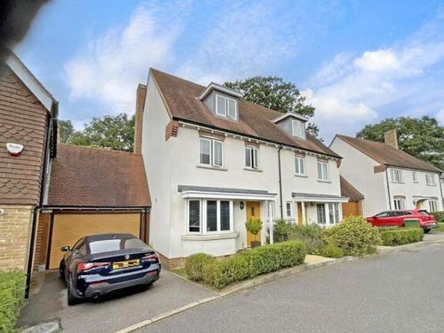 House for sale in Lower Beeding, Horsham