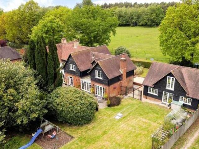 House for sale in Horsham, West Sussex