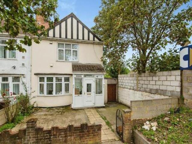 House for sale in Greater London