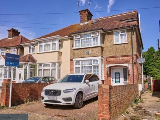 House for sale in Greater London