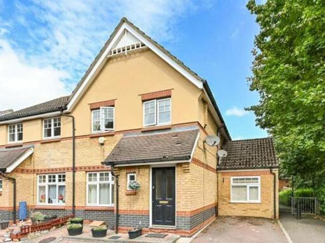 House for sale in Greater London