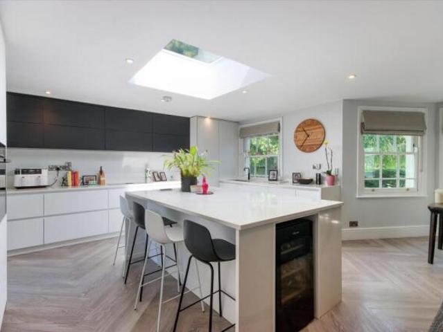 Property for sale in Tunbridge Wells, Kent