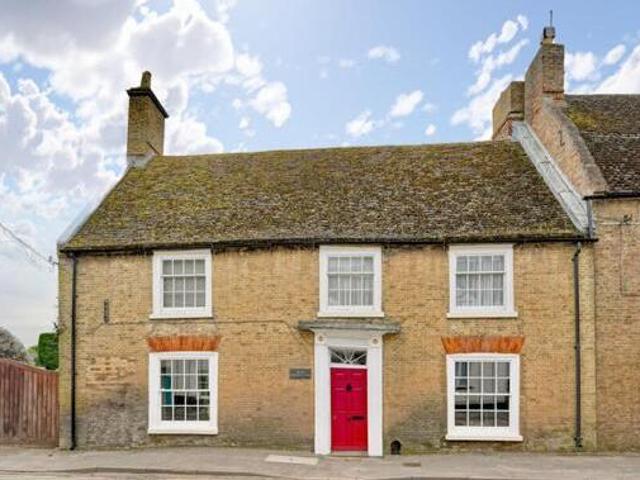 House for sale in Huntingdon