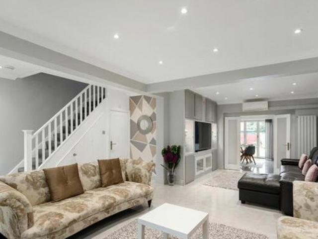 House for sale in Isleworth, Greater London