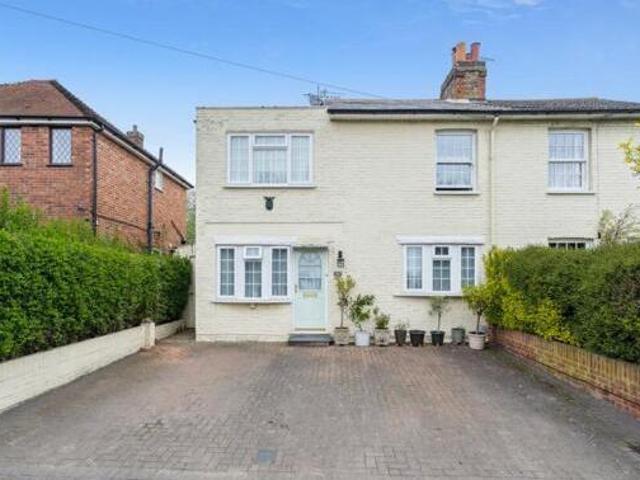 House for sale in Iver
