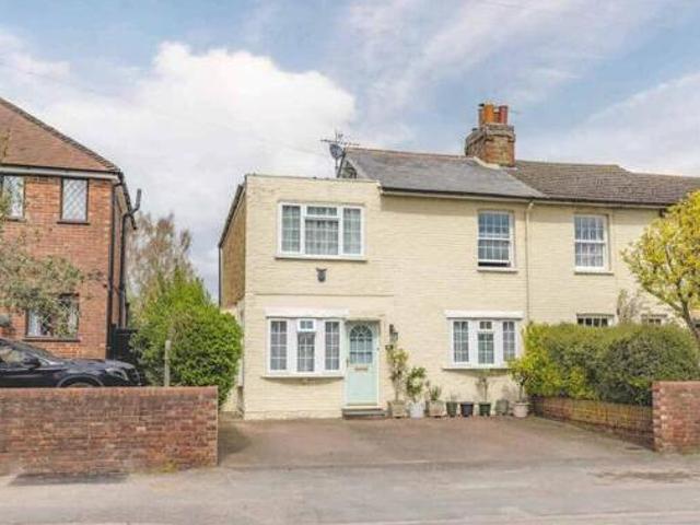 House for sale in Iver