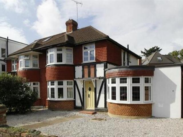 House for sale in Kingston Upon Thames, Greater London