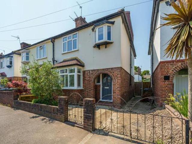 House for sale in Kingston Upon Thames, Greater London