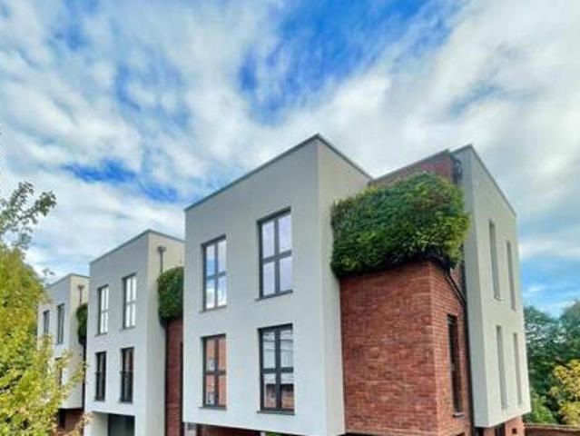 House for sale in Knutsford