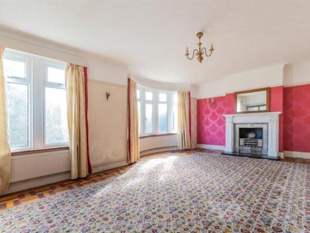 Farm for sale in Roath, Wales