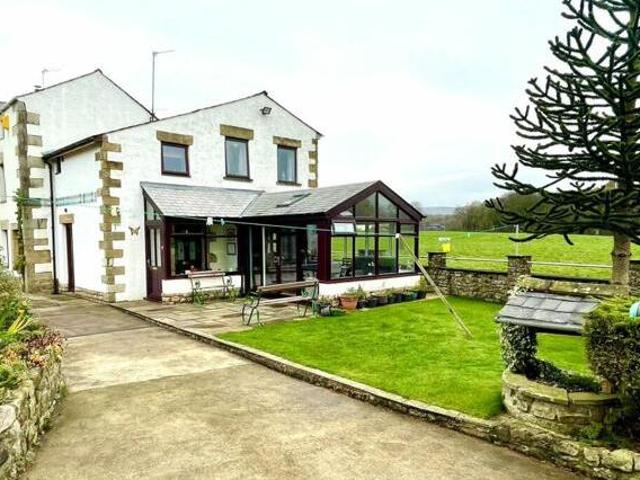 House for sale in Middleton, Bare