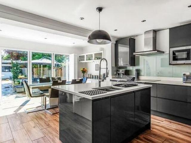 House for sale in Leatherhead, Mole Valley