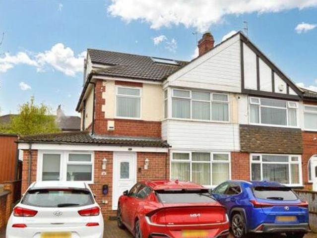House for sale in Farsley, Leeds