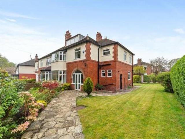 House for sale in Weetwood, West Yorkshire