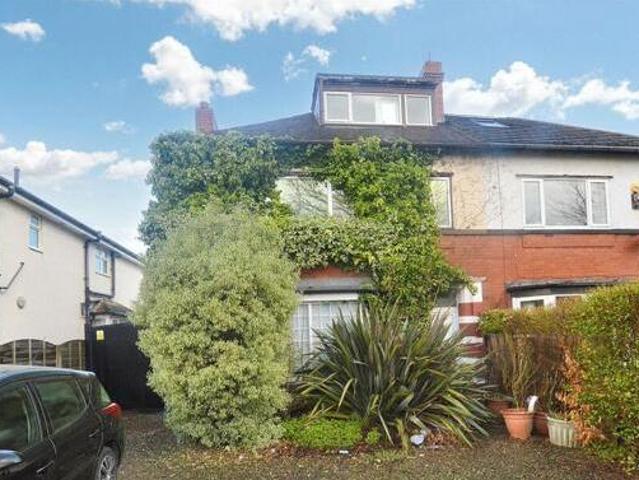 House for sale in Roundhay, West Yorkshire