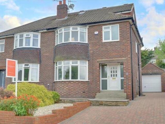 House for sale in Cookridge, West Yorkshire
