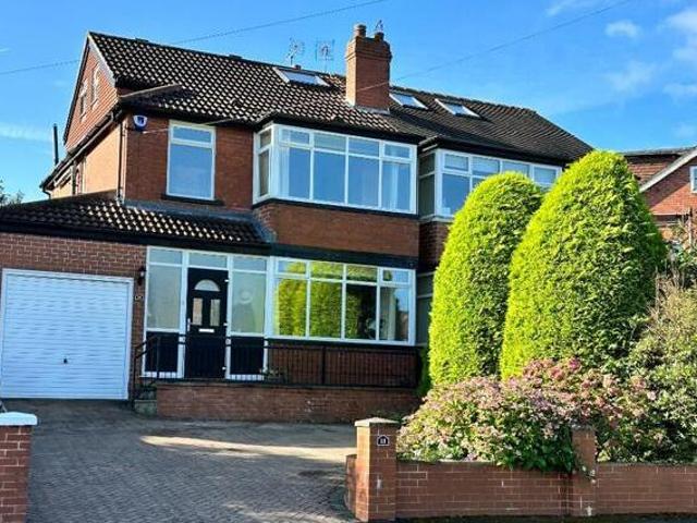 House for sale in Roundhay, West Yorkshire