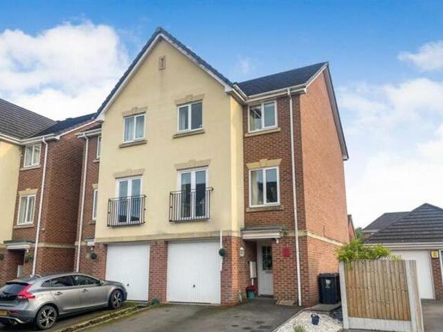 House for sale in Kingsley Moor, Staffordshire