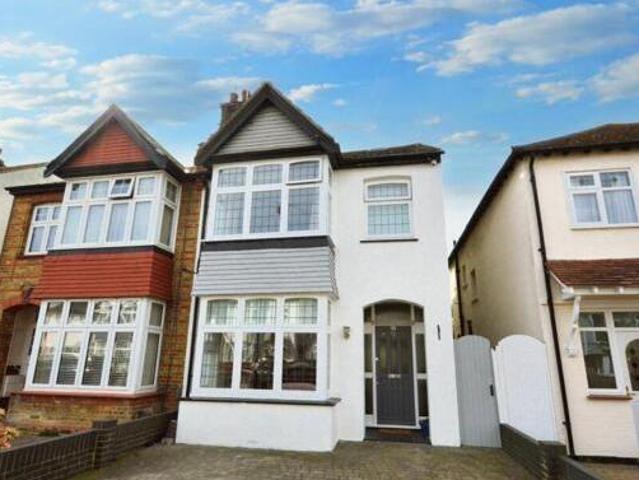 House for sale in Alton Barnes, Essex